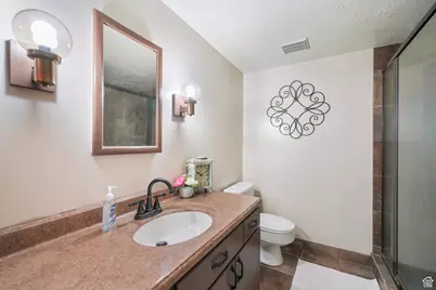 117 E 300 S, Gunnison, UT 84634 - Photo 25