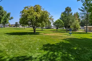 117 E 300 S, Gunnison, UT 84634 - Photo 59