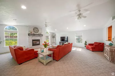 117 E 300 S, Gunnison, UT 84634 - Photo 7