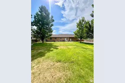 80 N 200 W, Central Valley, UT 84754 - Photo 5