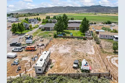80 N 200 W, Central Valley, UT 84754 - Photo 15