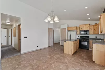 225 W 200 N, Fillmore, UT 84631 - Photo 9