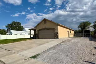 225 W 200 N, Fillmore, UT 84631 - Photo 29