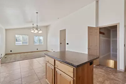 225 W 200 N, Fillmore, UT 84631 - Photo 3