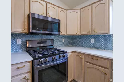 209 Country Club Dr, Stansbury Park, UT 84074 - Photo 5