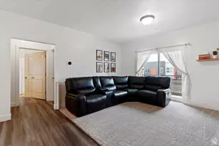 875 S Depot St, Clearfield, UT 84015 - Photo 5