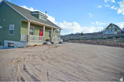 2072 S Sweetwater Parkway Park E #33, Garden City, UT 84028 - Photo 3