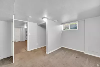 1067 W Signora Dr, Salt Lake City, UT 84116 - Photo 17