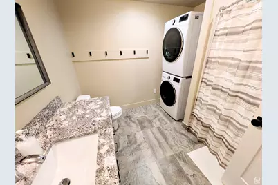 251 N Summit Dr, Beaver, UT 84713 - Photo 25