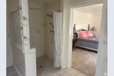 767 W 400 N, Salt Lake City, UT 84116 - Photo 19