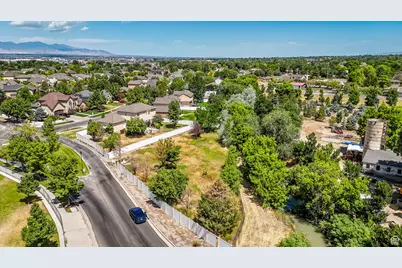 847 E Willow Springs Ln S, Draper, UT 84020 - Photo 1