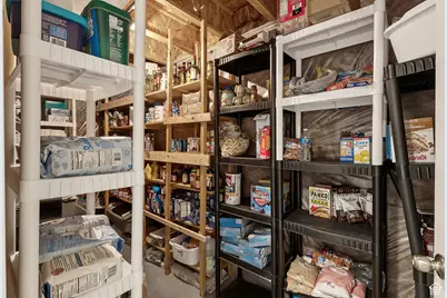 979 N Cold Creek Way, Layton, UT 84041 - Photo 37