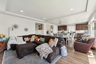 979 N Cold Creek Way, Layton, UT 84041 - Photo 15