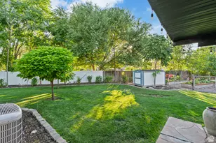 174 W Dawson St, Layton, UT 84041 - Photo 31