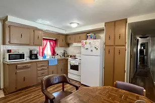 221 E 200 N, Moab, UT 84532 - Photo 27