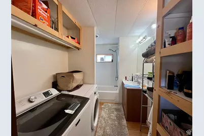 221 E 200 N, Moab, UT 84532 - Photo 31