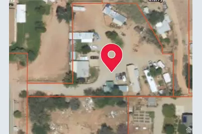 221 E 200 N, Moab, UT 84532 - Photo 3