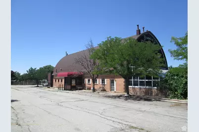 1045 N 400 E, Harrisville, UT 84404 - Photo 3