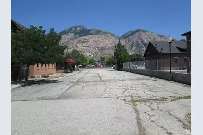 1045 N 400 E, Harrisville, UT 84404 - Photo 5