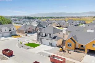 8635 N Halloran Ct, Lake Point, UT 84074 - Photo 31