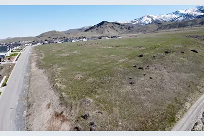 1012 E Center St #101, Hyde Park, UT 84318 - Photo 13