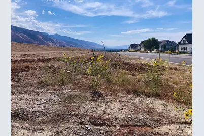 1012 E Center St #101, Hyde Park, UT 84318 - Photo 3