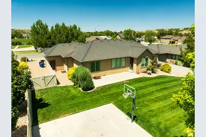 7496 S 1740 E, South Weber, UT 84405 - Photo 57