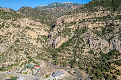 2235 S Chekshani Cliffs #59, New Harmony, UT 84757 - Photo 5