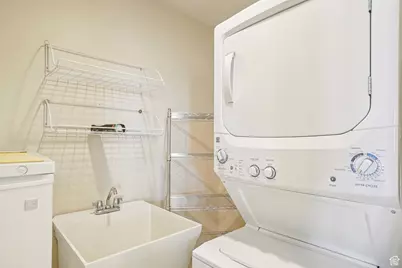 44 W 300 S #805S, Salt Lake City, UT 84101 - Photo 27