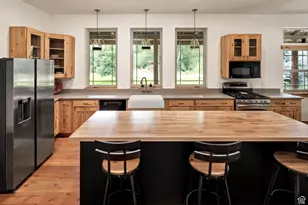 8817 E Mountain Valley Dr S, Huntsville, UT 84317 - Photo 5