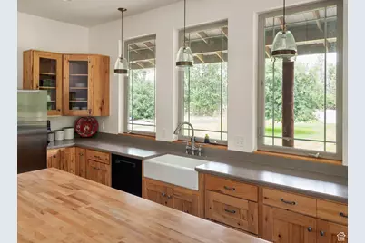 8817 E Mountain Valley Dr S, Huntsville, UT 84317 - Photo 9