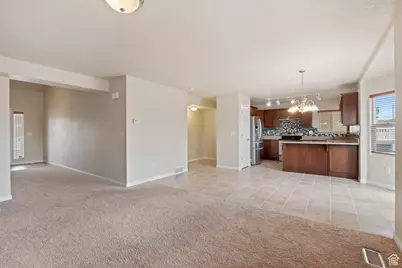 2794 W Harker Ridge Cv, Taylorsville, UT 84129 - Photo 5
