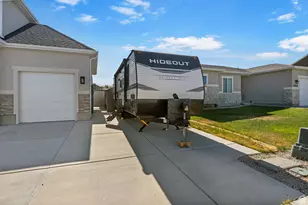 4982 N Goosefoot Dr, Eagle Mountain, UT 84005 - Photo 9