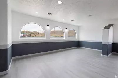 3340 N Vernal Ave, Vernal, UT 84078 - Photo 17