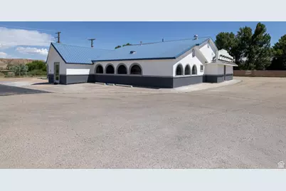 3340 N Vernal Ave, Vernal, UT 84078 - Photo 9