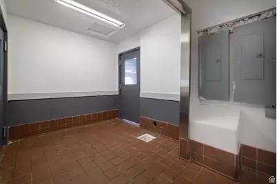 3340 N Vernal Ave, Vernal, UT 84078 - Photo 27