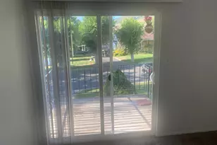 266 E Center St, Centerville, UT 84014 - Photo 23