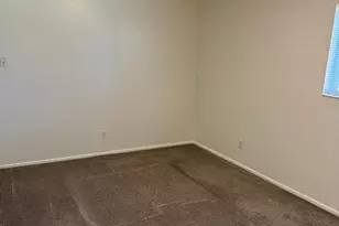 266 E Center St, Centerville, UT 84014 - Photo 31