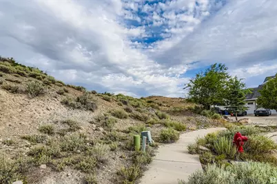 5571 W Lookout Mesa Cir S, Herriman, UT 84096 - Photo 5