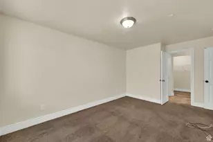 8264 S Resaca Dr, Sandy, UT 84070 - Photo 11