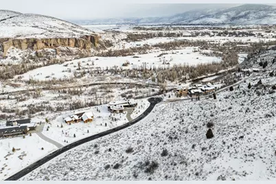 6770 E Cliff View Ct #8, Heber City, UT 84032 - Photo 9