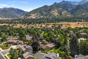 8916 S Cobble Crest Ln E, Sandy, UT 84093 - Photo 37