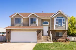 902 W 4200 S, Riverdale, UT 84405 - Photo 1