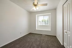 902 W 4200 S, Riverdale, UT 84405 - Photo 13