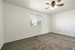 902 W 4200 S, Riverdale, UT 84405 - Photo 17