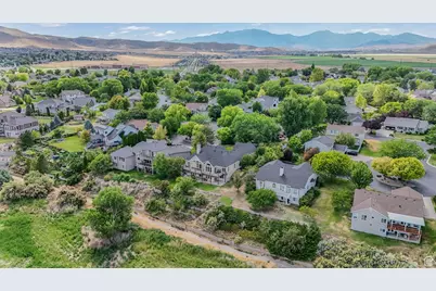 238 N Vista Ct, Saratoga Springs, UT 84045 - Photo 7