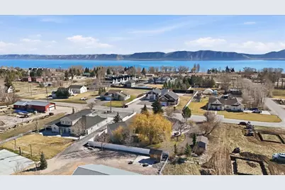 325 S 100 W, Garden City, UT 84028 - Photo 49