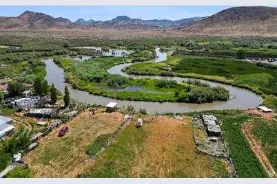 180 N State St, Sigurd, UT 84657 - Photo 11