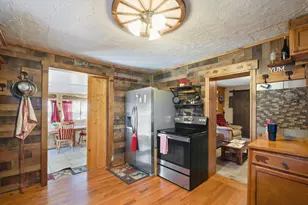 180 N State St, Sigurd, UT 84657 - Photo 23