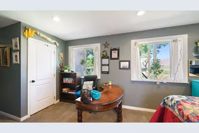 180 N State St, Sigurd, UT 84657 - Photo 35